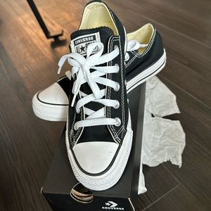 Converse Black size 6W